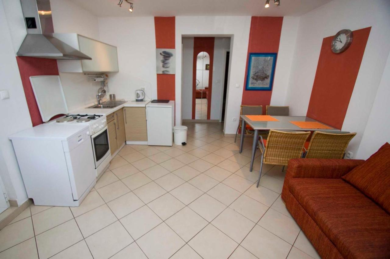 Apartman Mia I Toni Makarska Eksteriør bilde